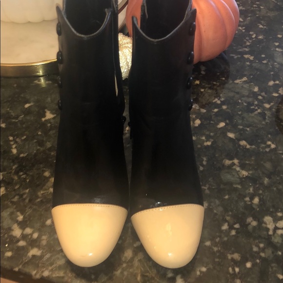 Women’s Zara booties size 8 - Picture 2 of 4